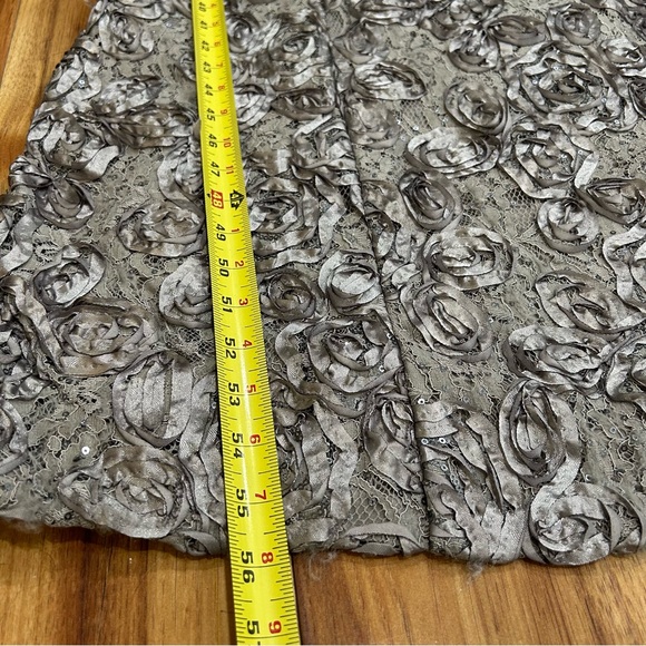 NWT Alex Evenings Sequin Floral Lace Ribbon Rosette Gown Gray Silver Size 12 - Picture 10 of 12